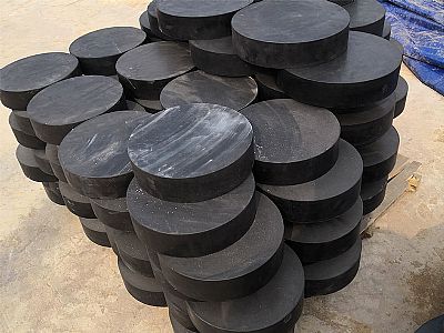 城中区板式橡胶支座由若干层橡胶片与薄钢板经加压硫化